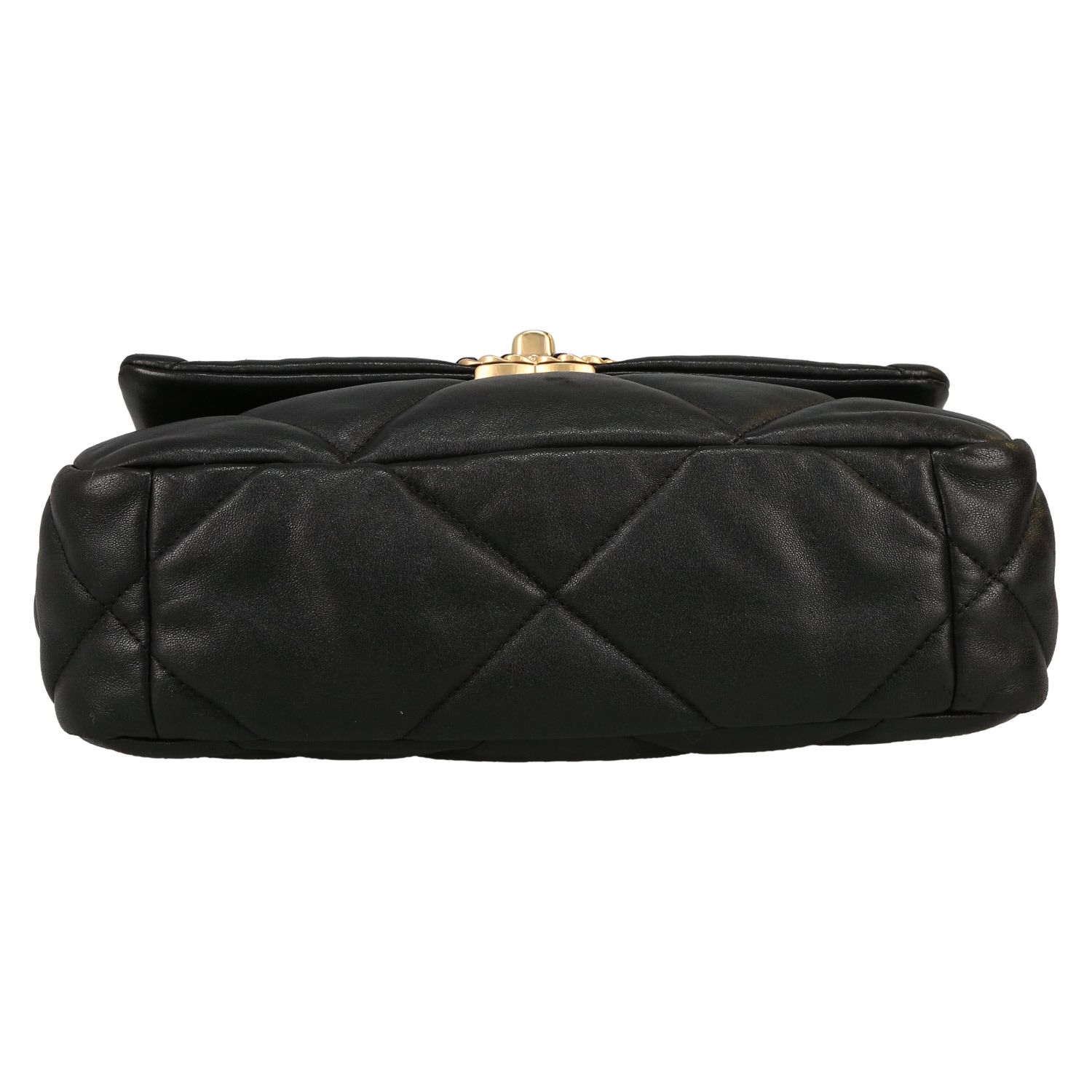 Bolso bandolera Chanel  19 en cuero acolchado negro - Detail D1