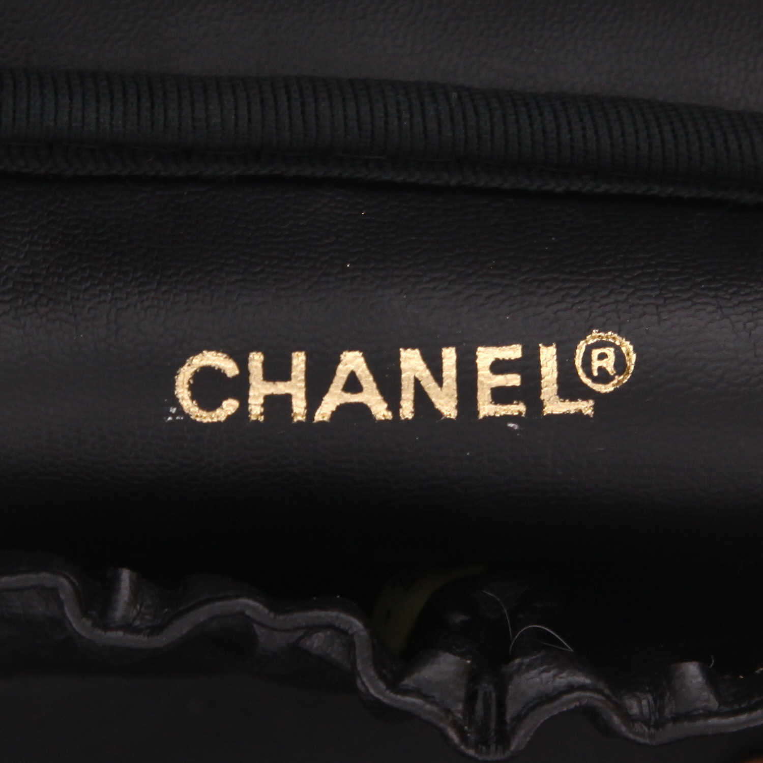 Vanity Chanel  Vanity en cuir noir - Detail D2