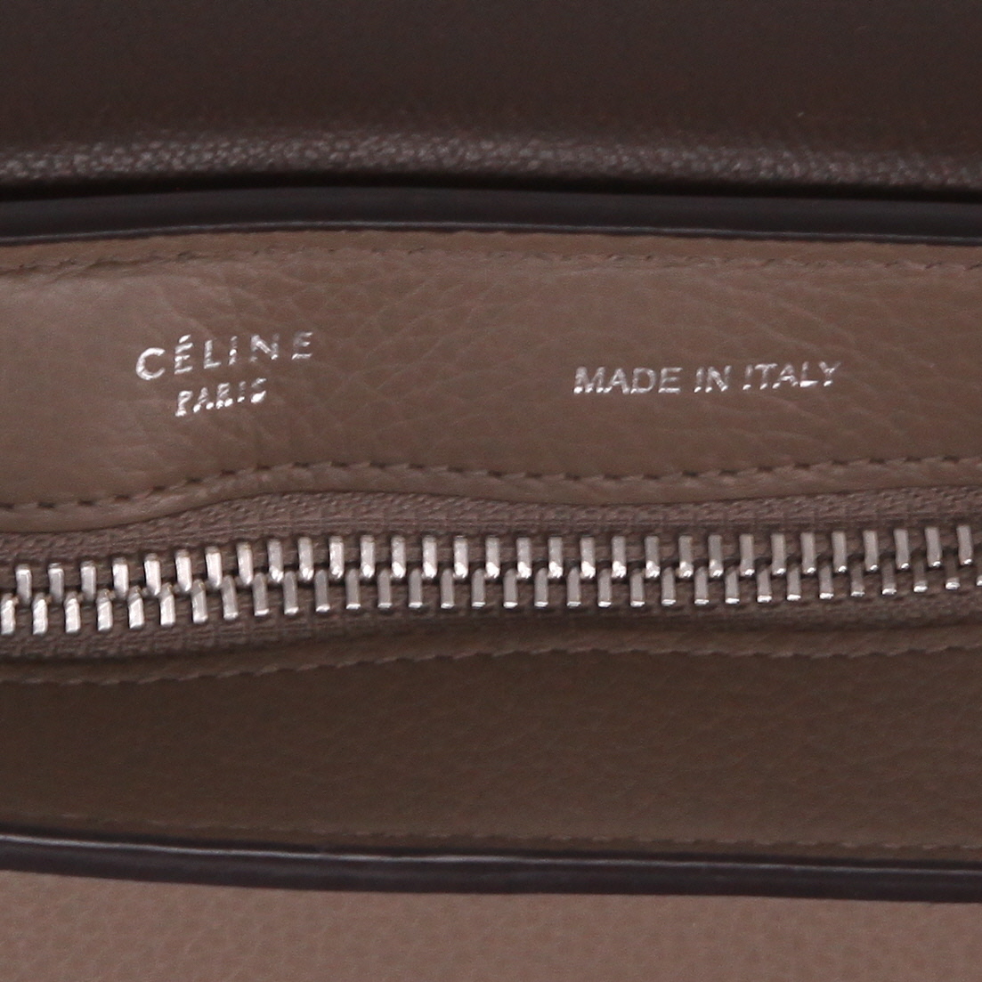 Sac à main Celine  Trapeze en cuir taupe et daim beige - Detail D2