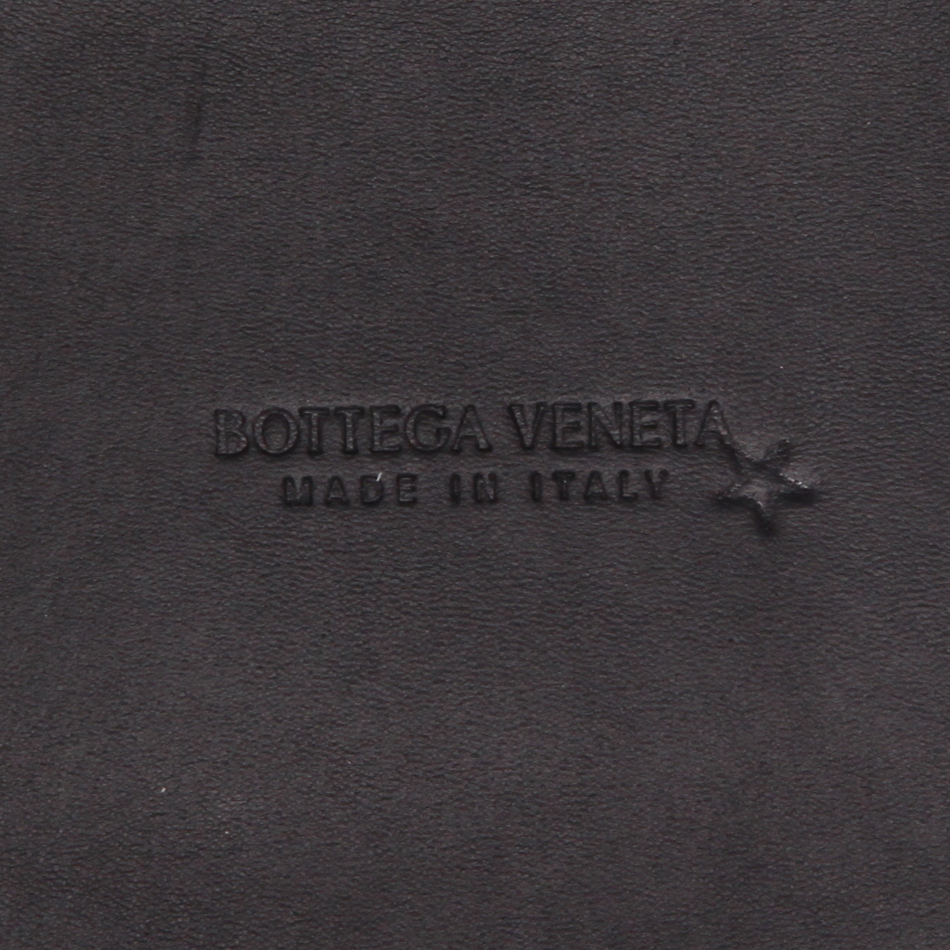 Sac Bottega Veneta  Arco Tote petit modèle  en cuir noir - Detail D2