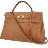 Hermès  Kelly 40 cm handbag  in gold Courchevel leather - 00pp thumbnail