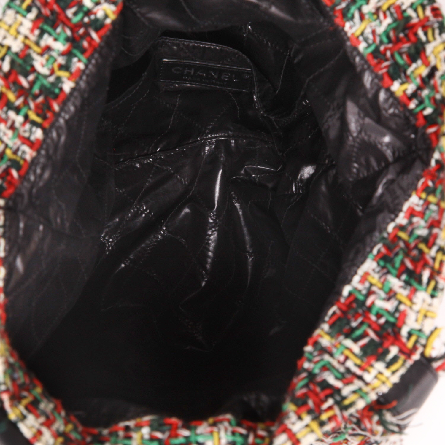 Sac cabas Chanel   en tweed multicolore à carreaux et cuir noir - Detail D3