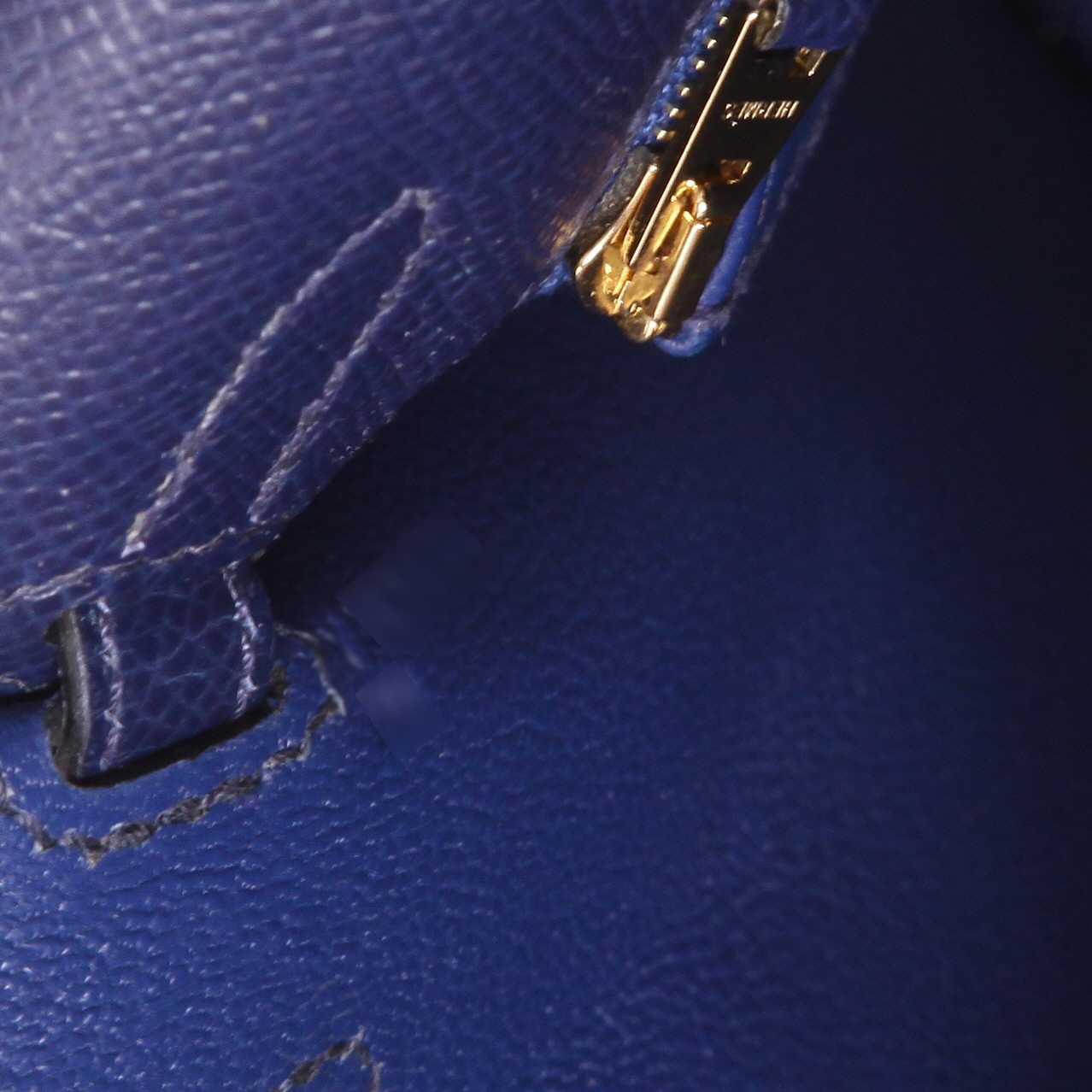 Bolso de mano Hermès  Kelly 25 cm en cuero epsom azul Zafiro - Detail D4