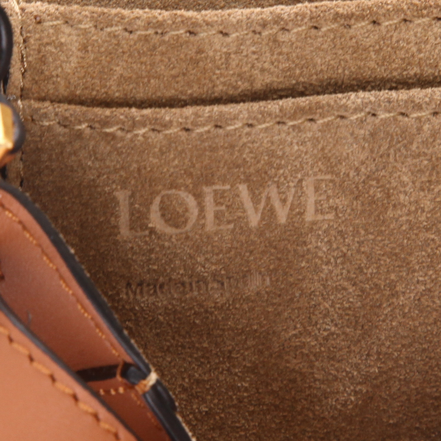 Sac bandoulière Loewe  Gate en cuir marron - Detail D2