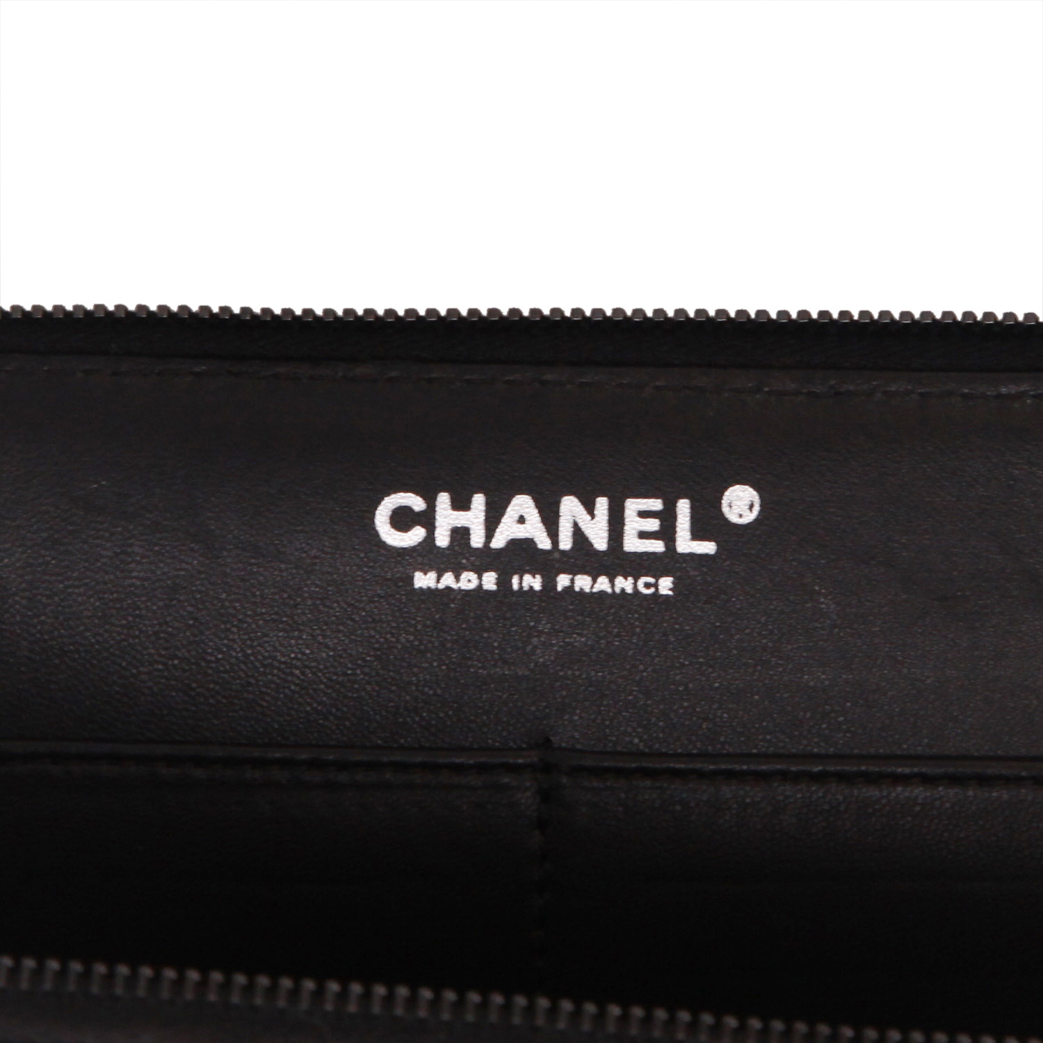 Chanel   pouch  in black patent quilted leather - Detail D2