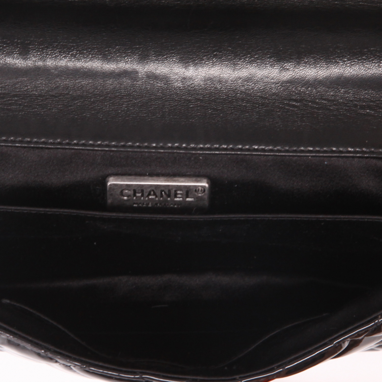 Chanel   handbag  in black patent quilted leather - Detail D3