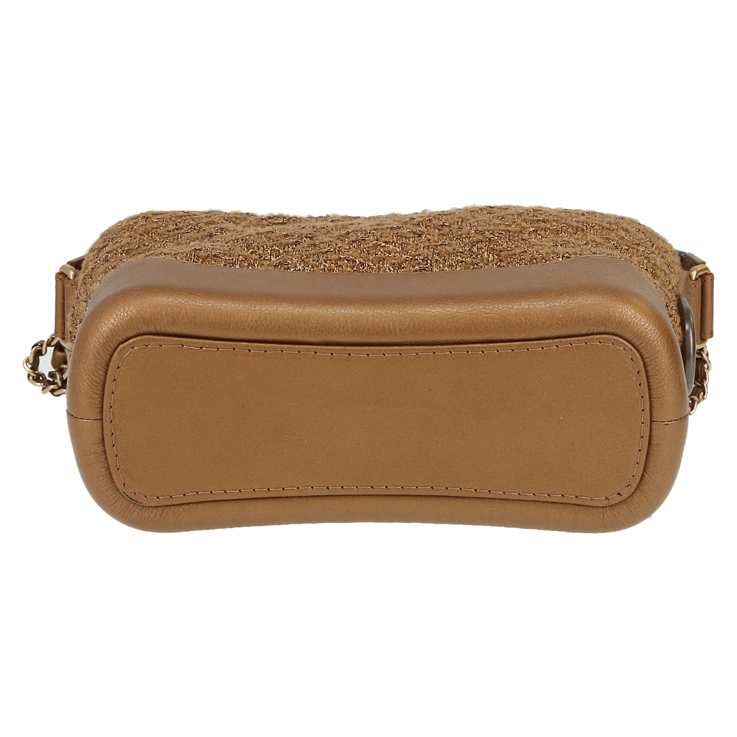 Borsa a tracolla Chanel  Gabrielle  modello piccolo  in tela jersey dorata e pelle dorata - Detail D1