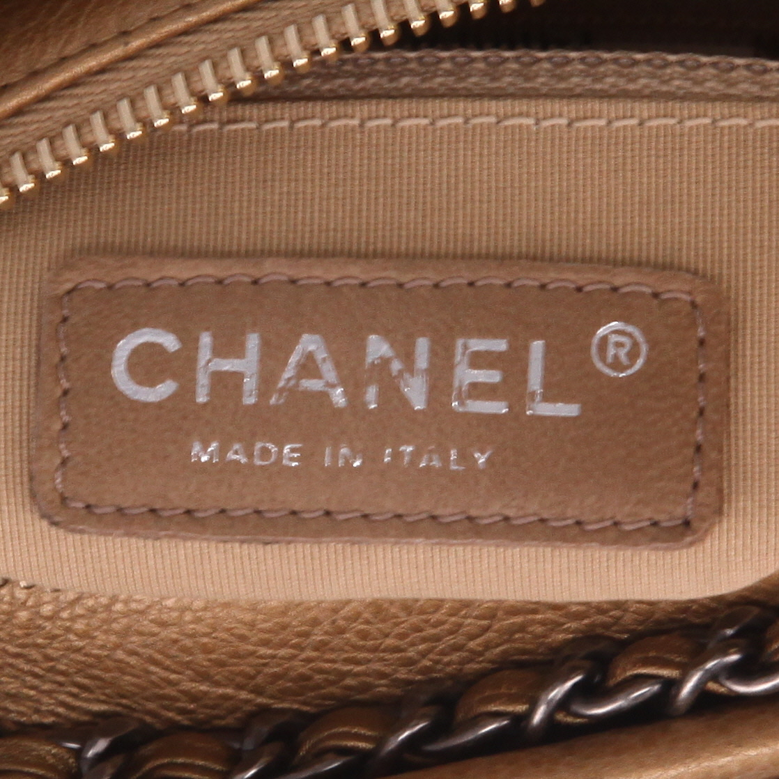Chanel  Gabrielle  small model  shoulder bag  in gold jersey canvas  and gold leather - Detail D2