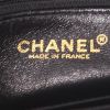 Chanel  Vintage handbag  in black leather - Detail D2 thumbnail