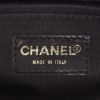 Chanel   small model  handbag  in black quilted grained leather - Detail D2 thumbnail