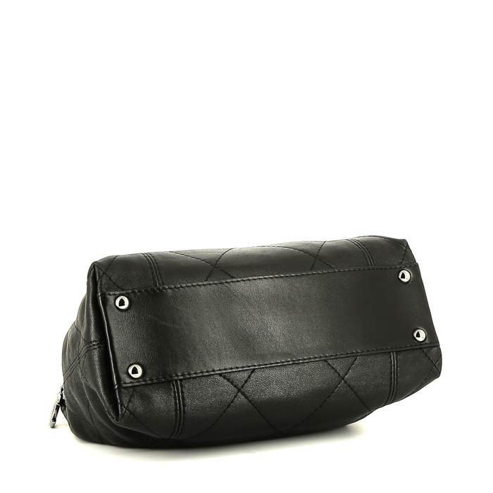 Chanel  Grand Shopping handbag  in black leather - Detail D5