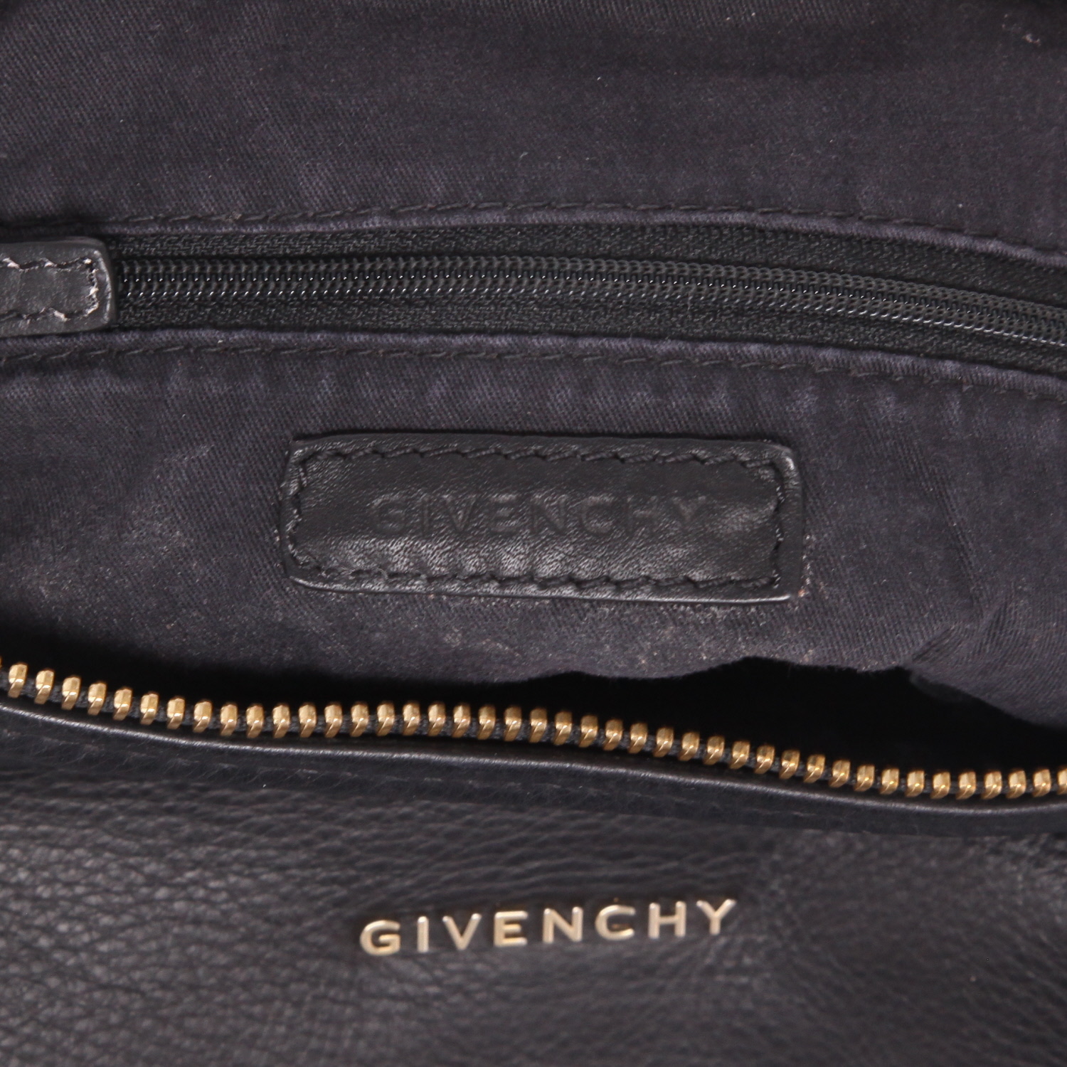Givenchy  Pandora shoulder bag  in black rabbit furr  and black leather - Detail D3