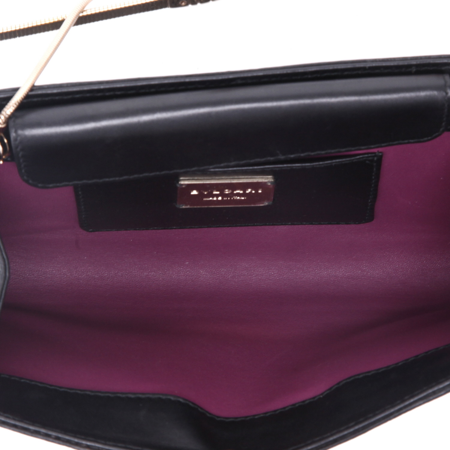 Bulgari   shoulder bag  in black shagreen  and black leather - Detail D3