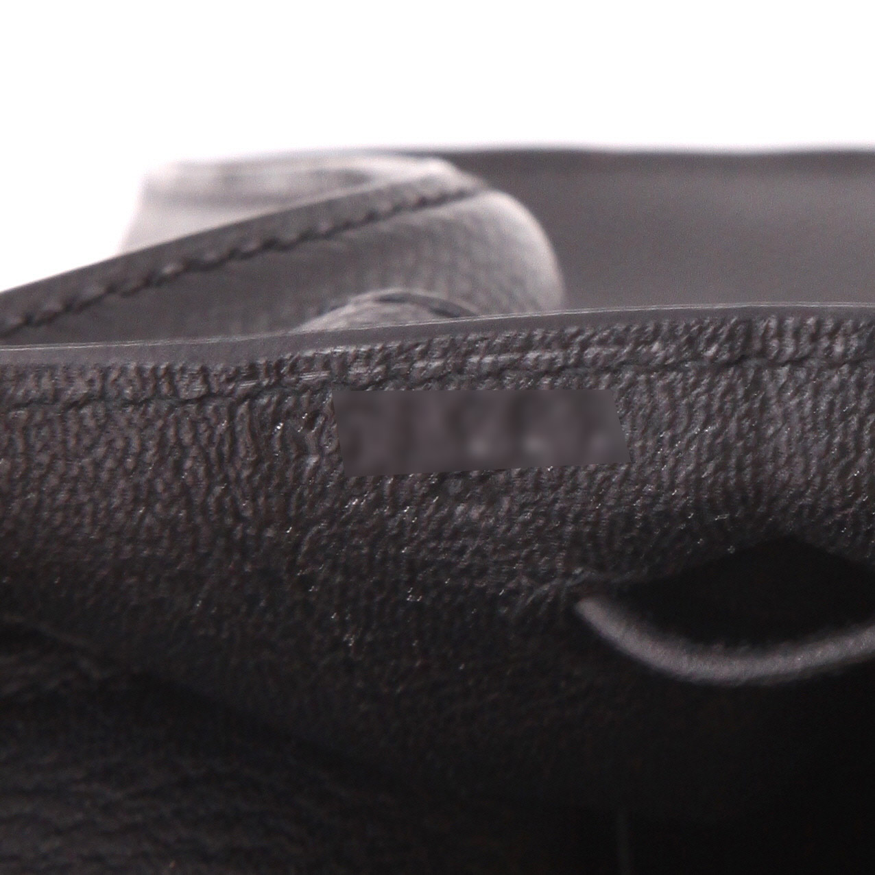 Sac à main Hermès  Kelly 32 cm en cuir epsom noir - Detail D4