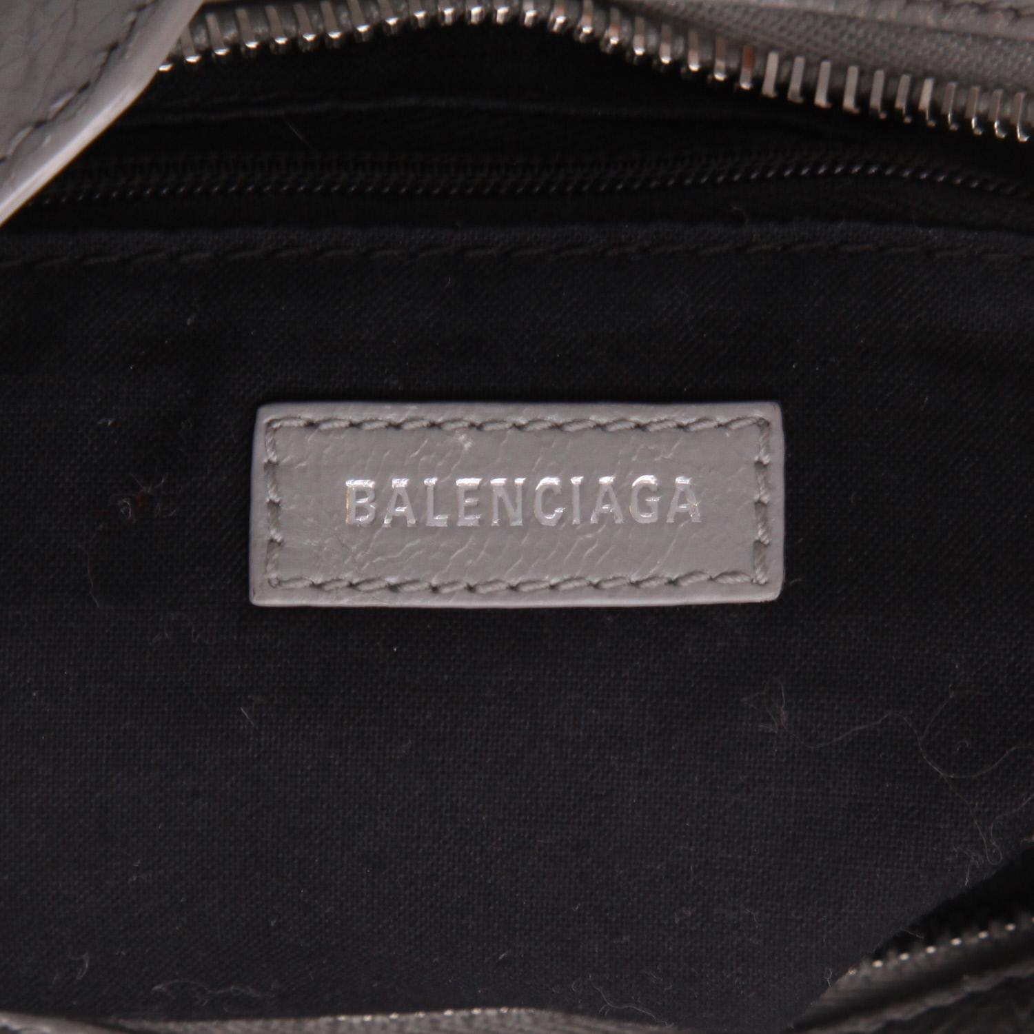 Bolso de mano Balenciaga  City en cuero gris - Detail D2