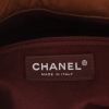 Chanel   shopping bag  in brown quilted leather - Detail D2 thumbnail
