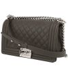 Chanel  Boy shoulder bag  in grey quilted grained leather - 00pp thumbnail