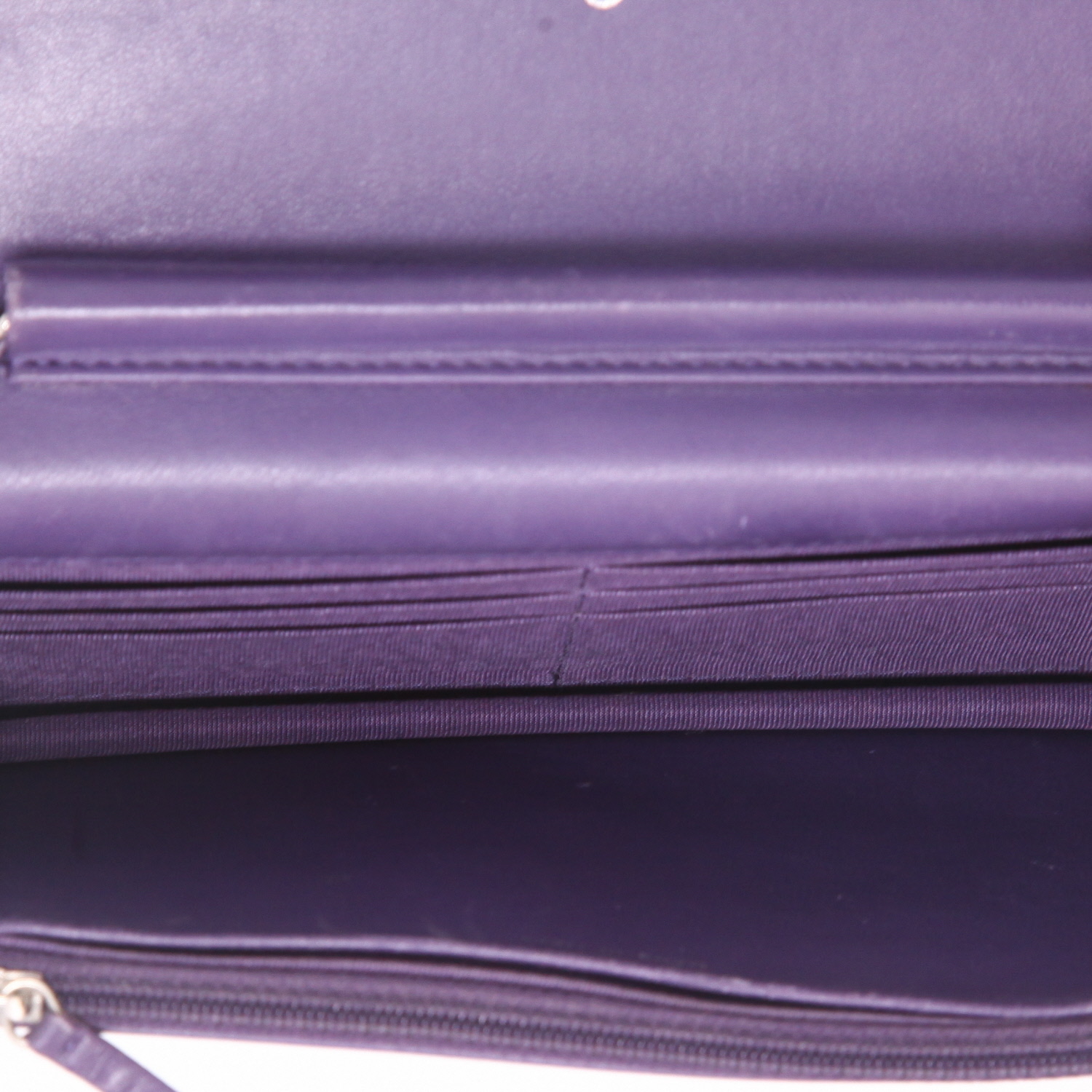 Bolso bandolera Chanel  Wallet on Chain en cuero acolchado violeta - Detail D3
