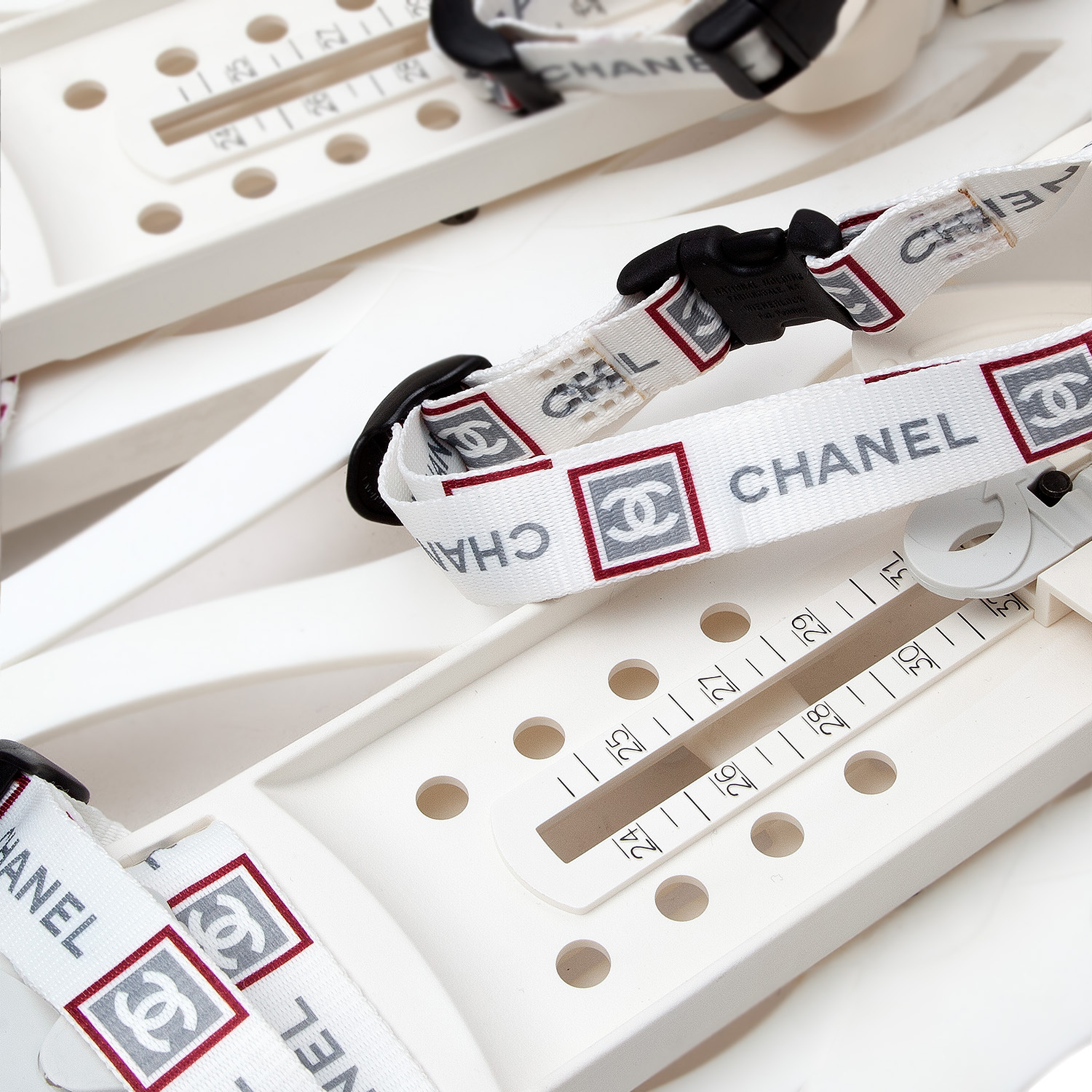 Chanel, Set de raquettes de neige - Circa 2011 - Detail D3