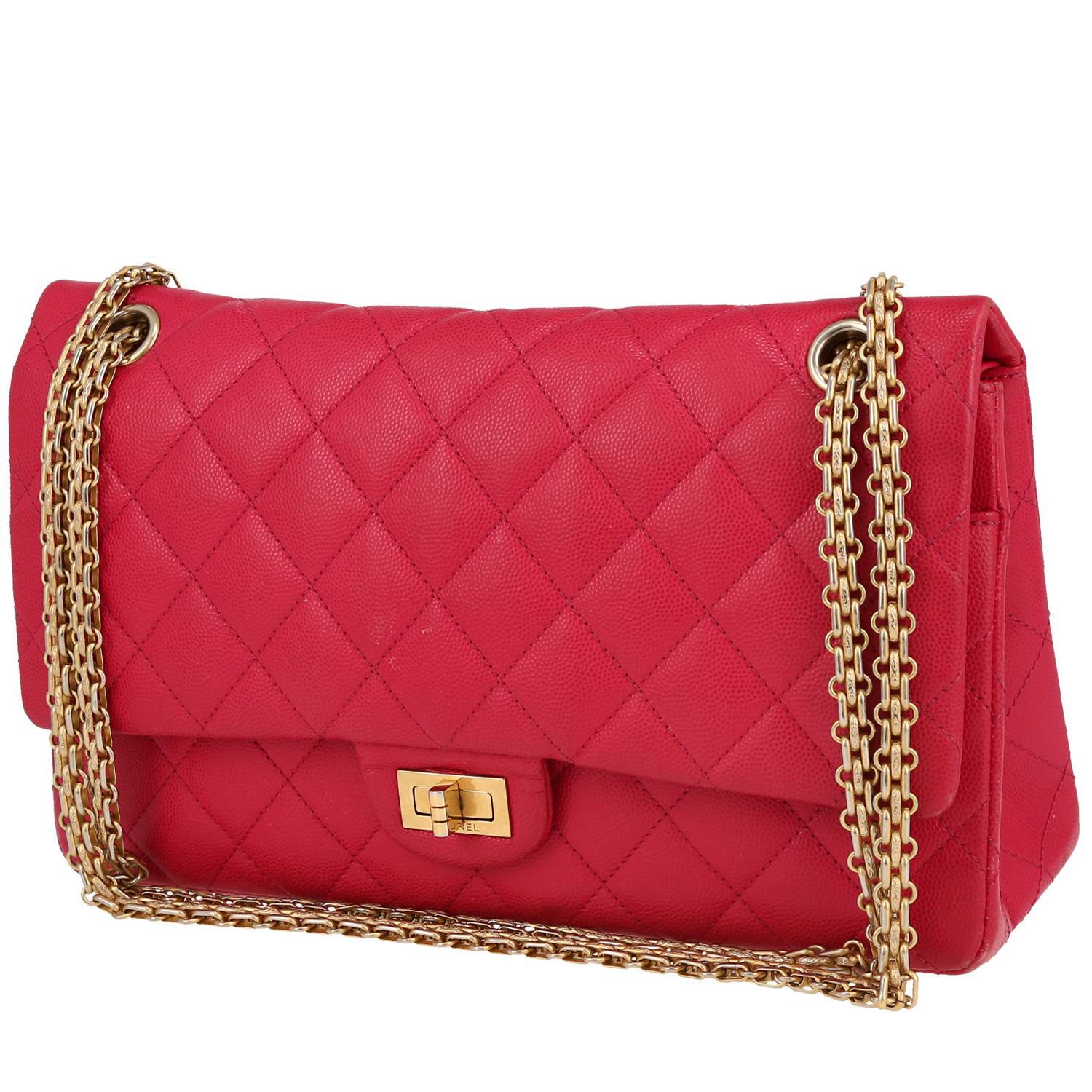 Chanel handbag in pink quilted leather