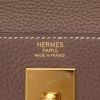 Hermès  Kelly 32 cm handbag  in etoupe togo leather - Detail D2 thumbnail