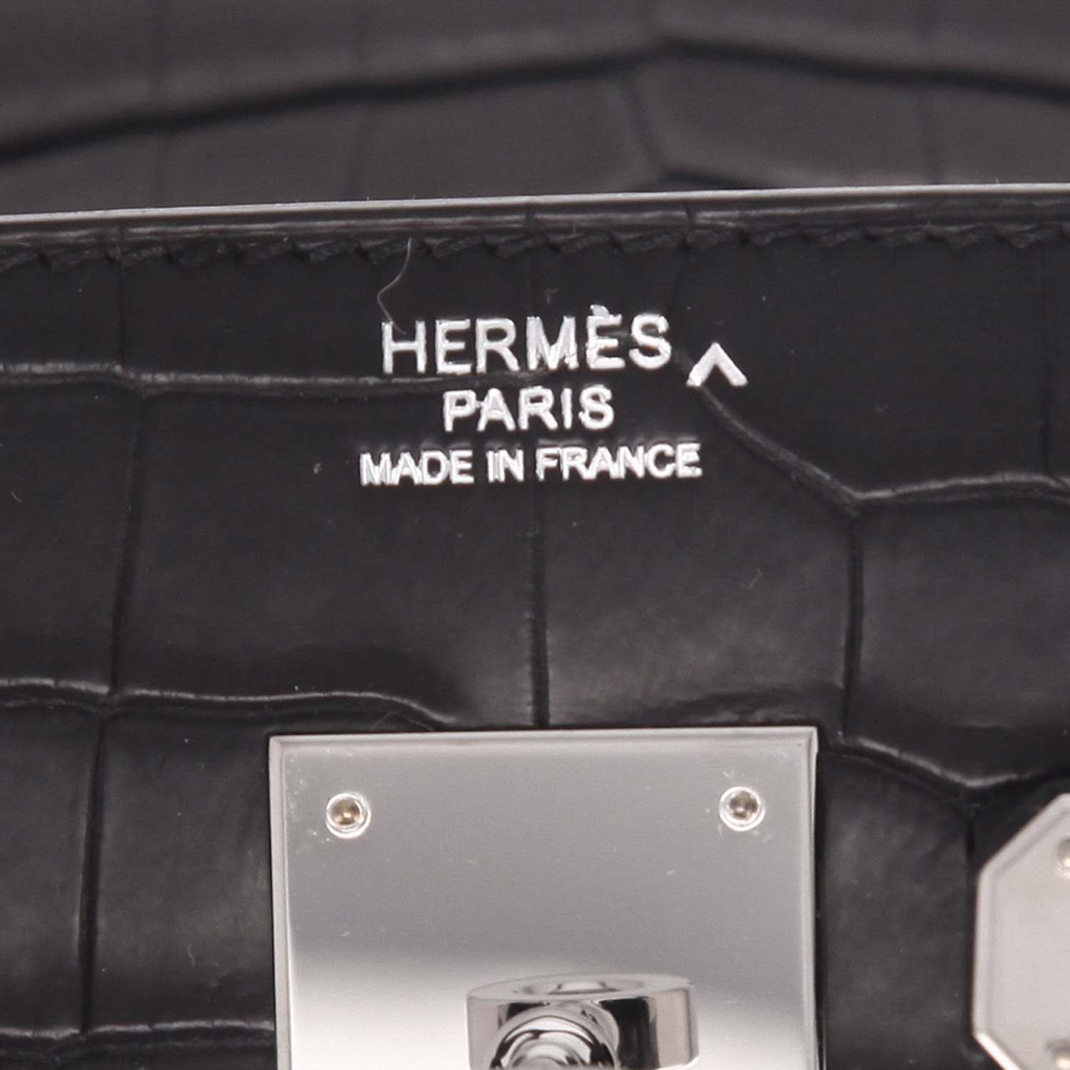 Bolso de mano Hermès  Birkin 30 cm en cocodrilo porosus negro - Detail D2