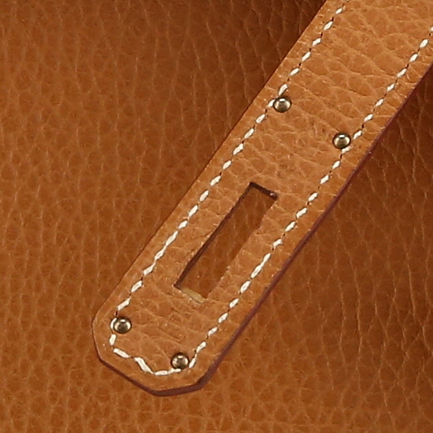 Sac à main Hermès  Kelly 32 cm en cuir Fjord gold - Detail D3