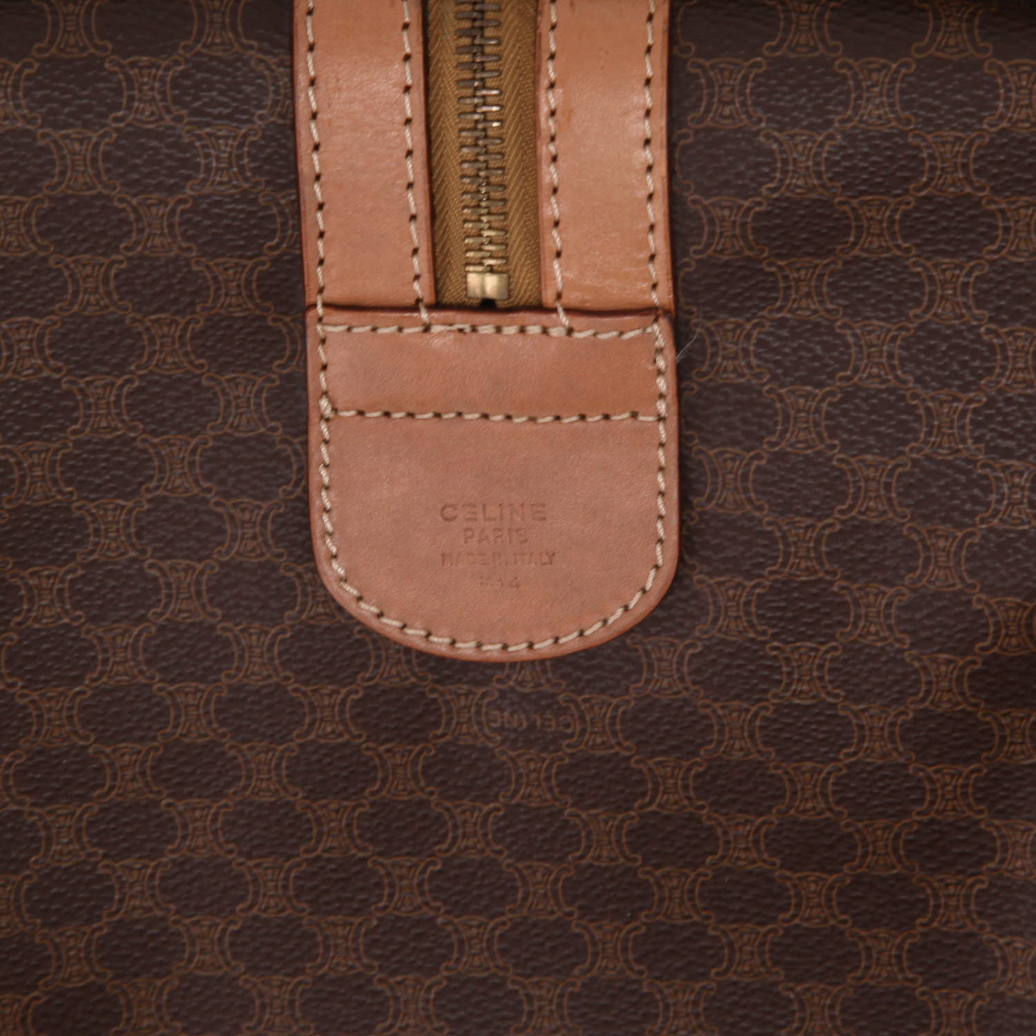 Bolsa de viaje Celine   en lona monogram marrón y cuero natural - Detail D2