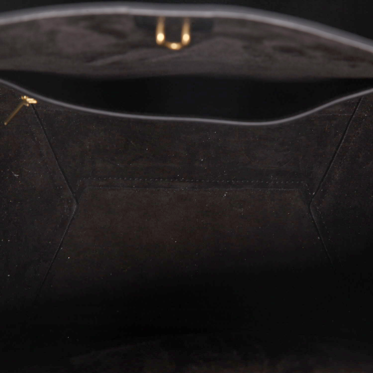 Sac bandoulière Celine  Sac Sangle en cuir grainé noir - Detail D3