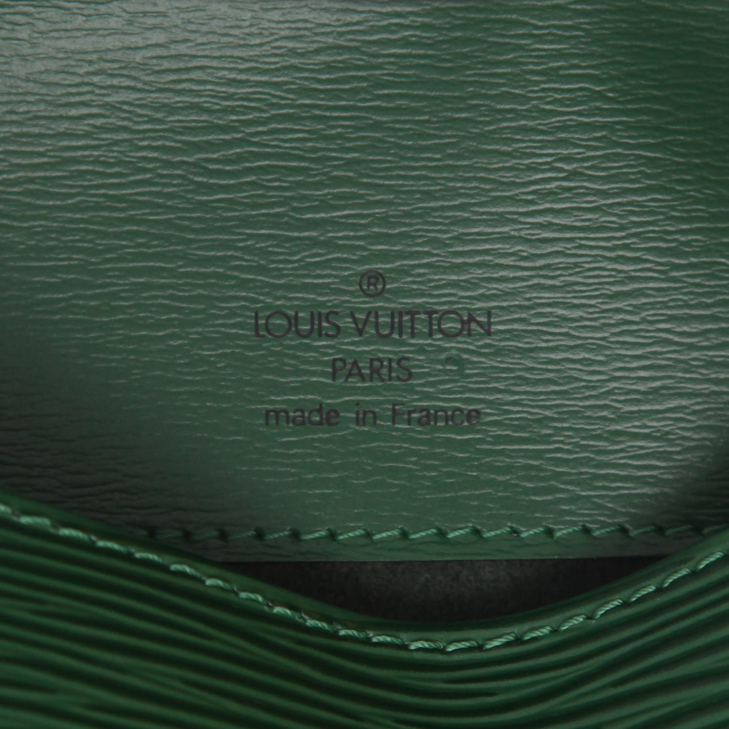 Bolso de mano Louis Vuitton  Buci en cuero Epi verde - Detail D2