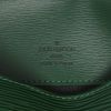 Bolso de mano Louis Vuitton  Buci en cuero Epi verde - Detail D2 thumbnail