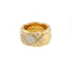 Anello Chanel Coco Crush modello grande in oro giallo e diamanti - 00pp thumbnail