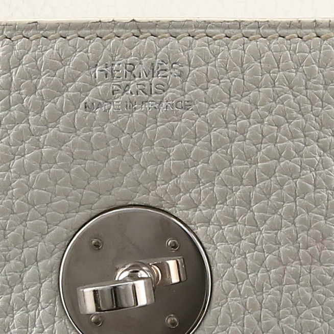 Borsa Hermès  Lindy 34 cm in pelle togo bianca - Detail D2