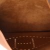 Hermès  Evelyne large model  shoulder bag  in gold Courchevel leather - Detail D3 thumbnail