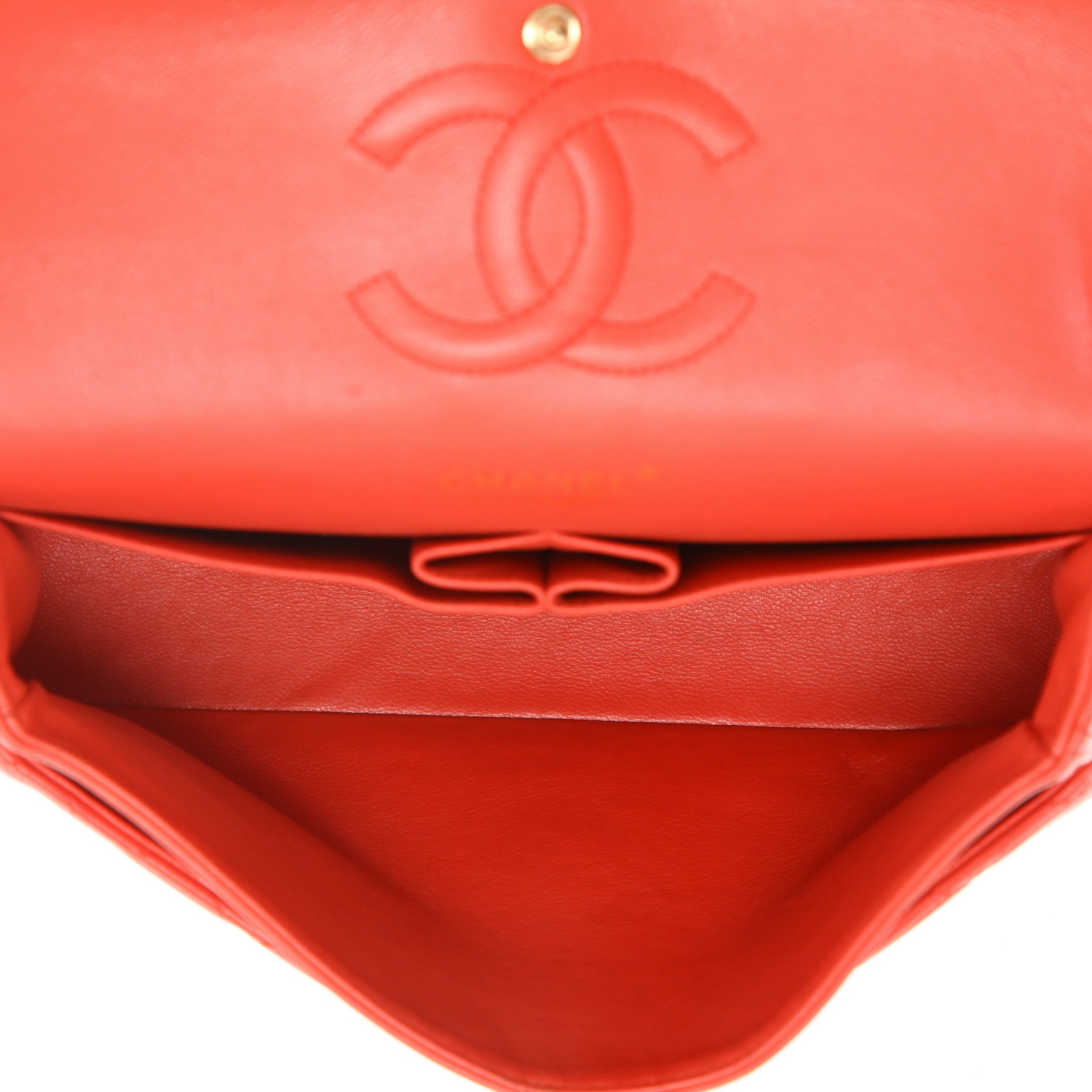 Chanel  Timeless Classic handbag  in coral quilted leather - Detail D3