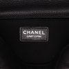 Bolsito-cinturón Chanel  Pochette ceinture en cuero granulado negro - Detail D2 thumbnail