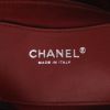 Chanel  Mademoiselle large model  bag worn on the shoulder or carried in the hand  in taupe quilted grained leather - Detail D2 thumbnail