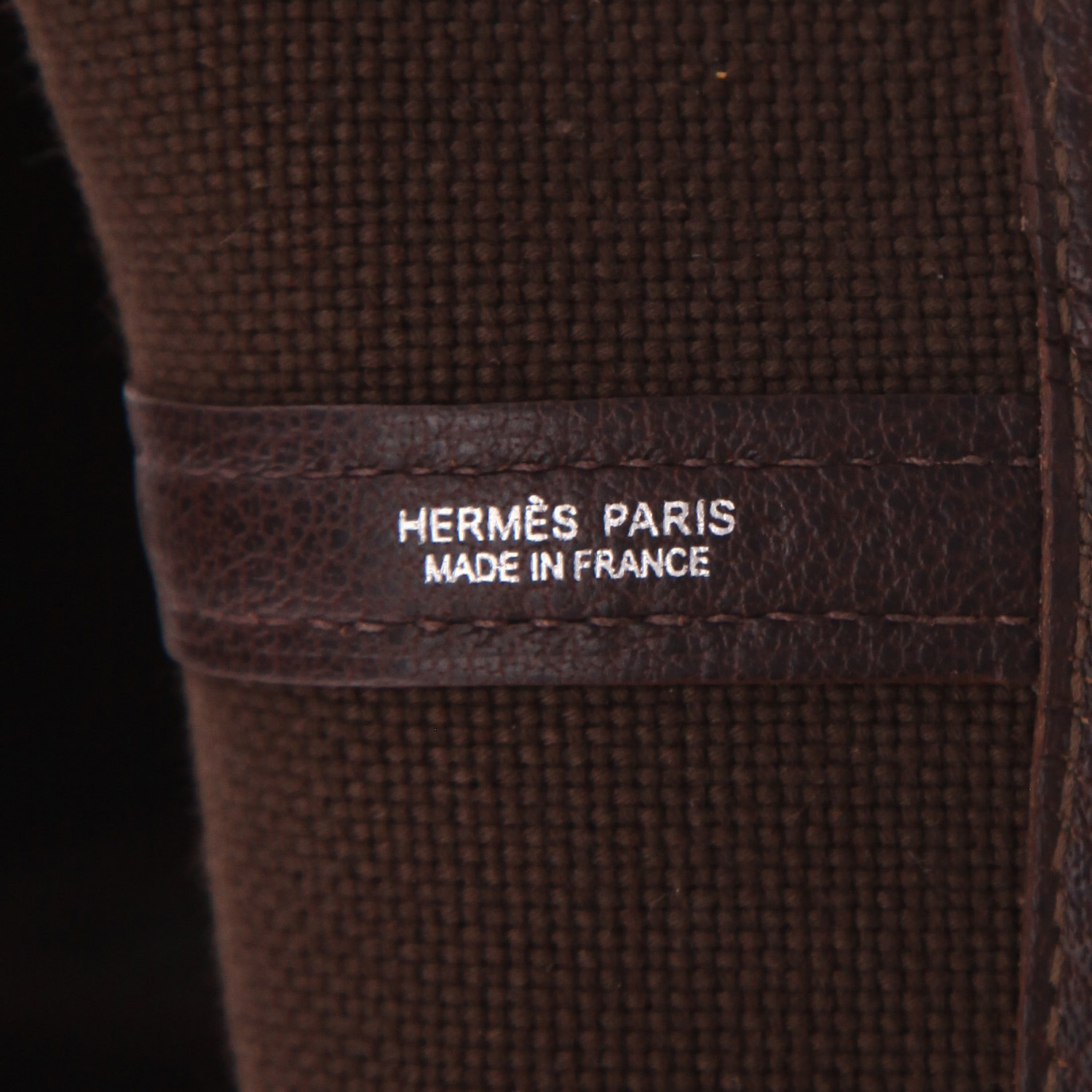 Hermès  Garden shopping bag  in brown and white logo canvas  and brown leather - Detail D2