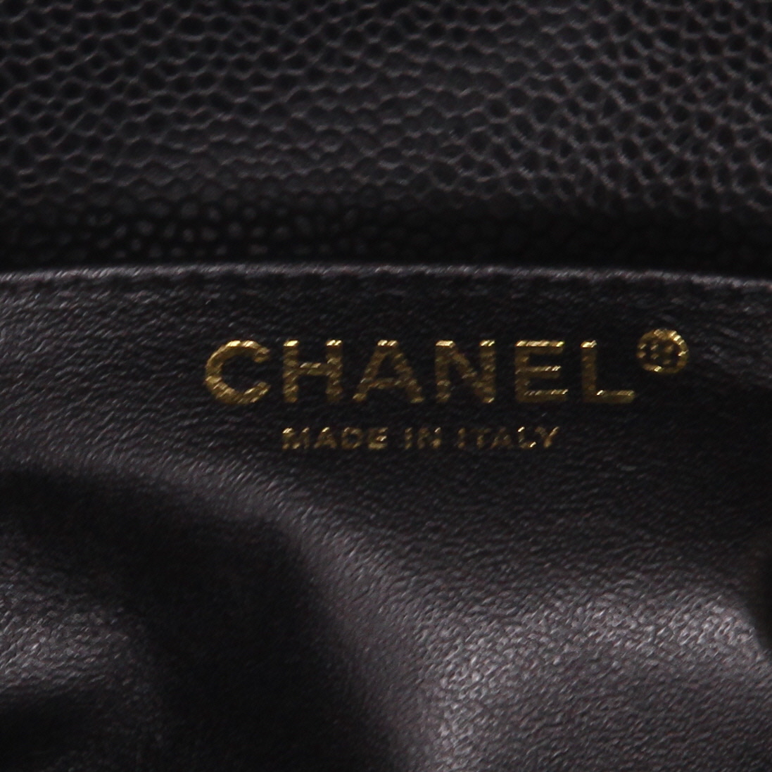 Bolso bandolera Chanel  Timeless Maxi Jumbo en cuero granulado acolchado negro - Detail D2