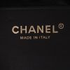 Sac cabas Chanel  22 mini  en cuir noir - Detail D2 thumbnail