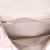 Bolso de mano Hermès  Kelly 28 cm en cuero taurillon clémence Craie - Detail D3 thumbnail