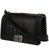 Sac bandoulière Chanel  Boy en python noir et cuir noir - 00pp thumbnail