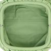 Bolso/bolsito Bottega Veneta  Pouch en cuero verde Granny - Detail D3 thumbnail