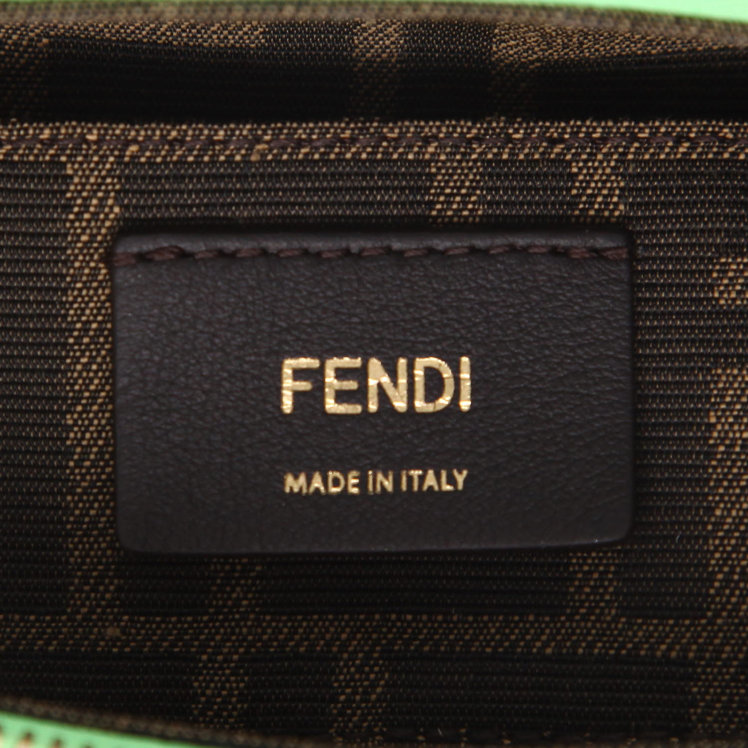 Fendi  By the way mini  shoulder bag  in apple green leather - Detail D2