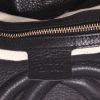 Bolso de mano Gucci  Soho en cuero granulado negro - Detail D2 thumbnail