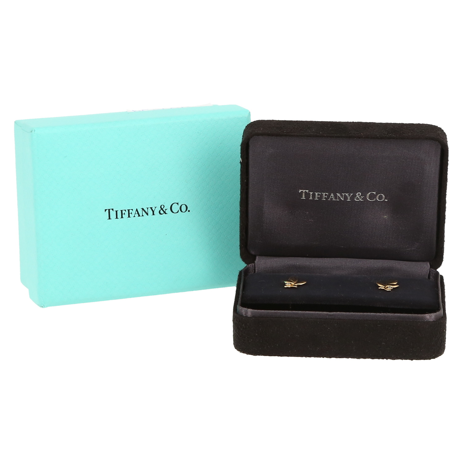 Paire de puces d'oreilles Tiffany 
Co Olive Leaf en or jaune et diamants - Detail D2