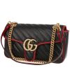 Bolso bandolera Gucci  GG Marmont en cuero acolchado negro y rojo - 00pp thumbnail