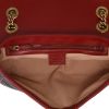 Bolso bandolera Gucci  GG Marmont en cuero acolchado negro y rojo - Detail D3 thumbnail