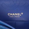 Chanel 2.55 Baguette handbag in blue patent quilted leather - Detail D2 thumbnail