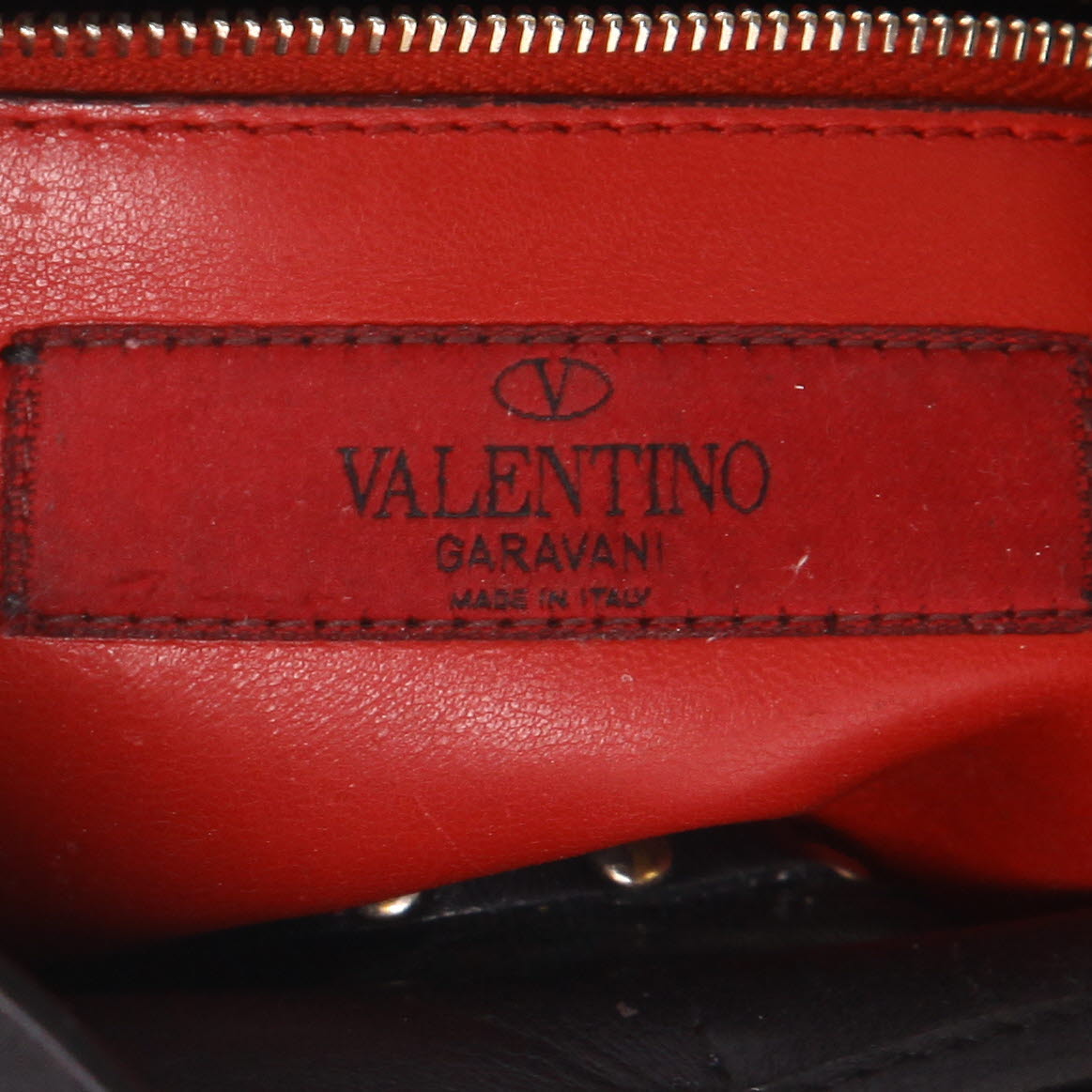 Bolso de mano Valentino Garavani   en cuero negro - Detail D2